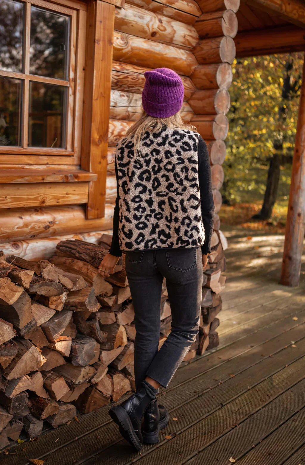 ASTRID™ | The Leopard Knit Vest