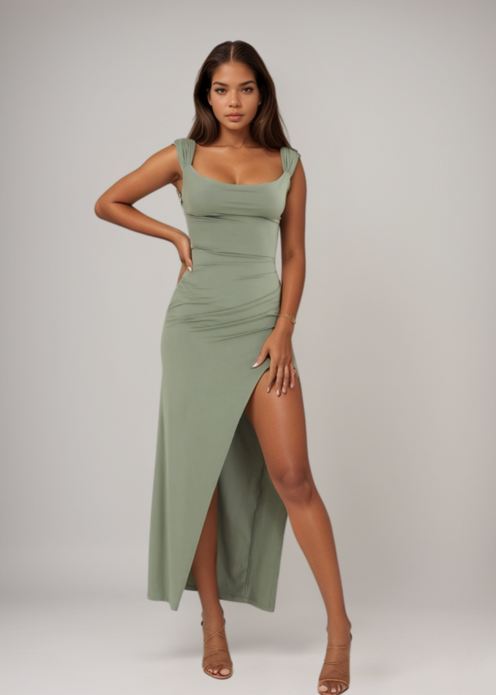 Claire™ | Figure-hugging slit dress with ruffles