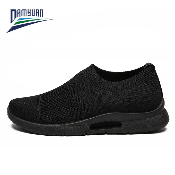 Men Breathable Light Running Shoes