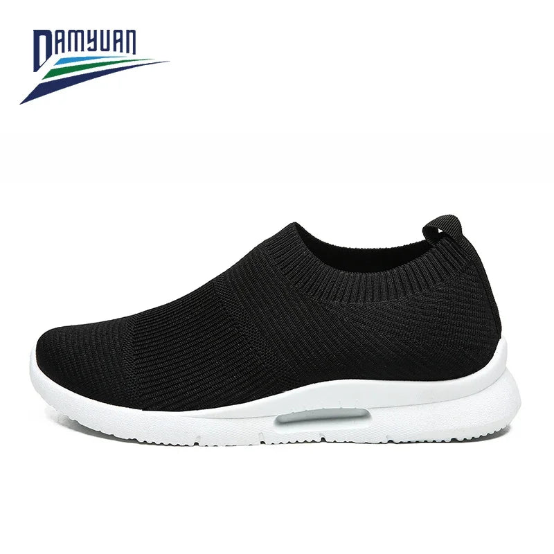 Men Breathable Light Running Shoes