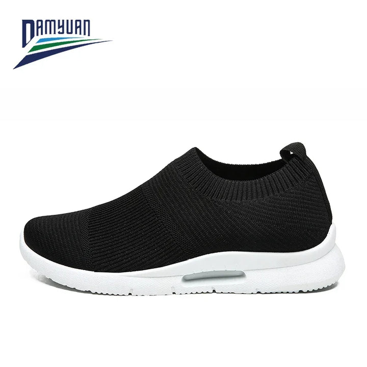 Men Breathable Light Running Shoes